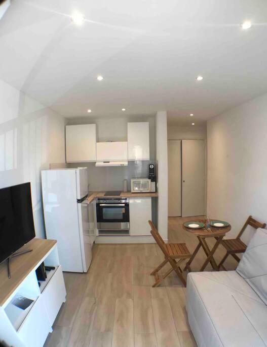 Nice Bas Cimiez- Coquet F1, Climatisee, Parking Bagian luar foto